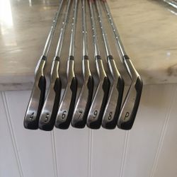 Titleist 718 T-MB Golf Set