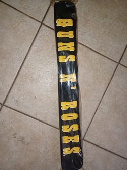 New Guns N' Roses pool cue
