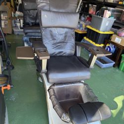 2 Pedicure Chairs (T4 High Quality)