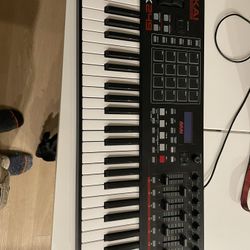 Akai MPK249 Keyboard
