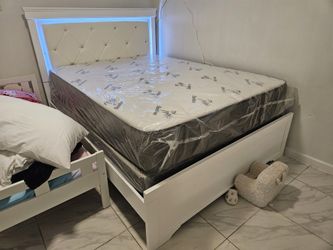 Colchón y box spring tamaño queen a solo $149 – Precio especial de oferta