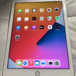 Apple iPad Air 2 A1566 silver 32gb with WiFi only 