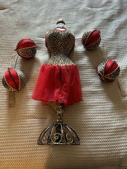 Designer Matching Women’s Decoration Christmas Set