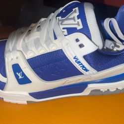 Louis Vuitton Sneakers  