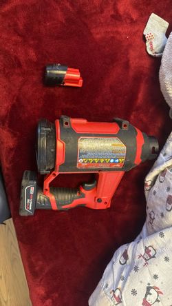 Milwaukee Leaf Blower