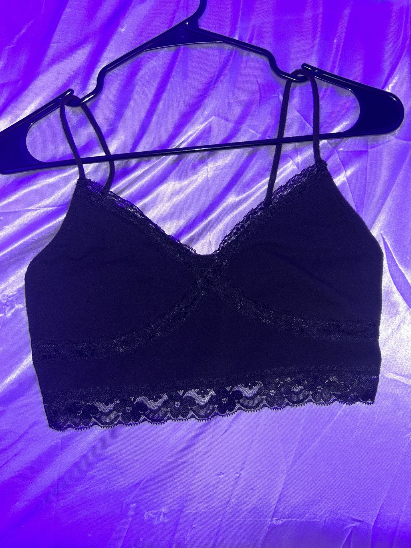 Black lace cropped top (Medium)