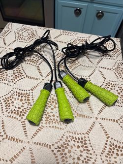 Set of 2 gofit brand weighted jump ropes