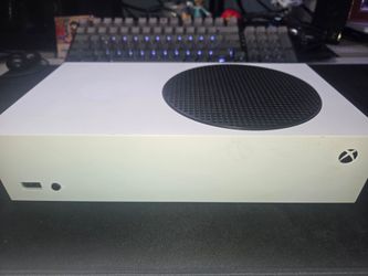 Xbox Series S with a Elite 2 Controller