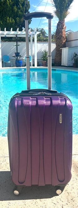 Carryon Spinner Suitcase