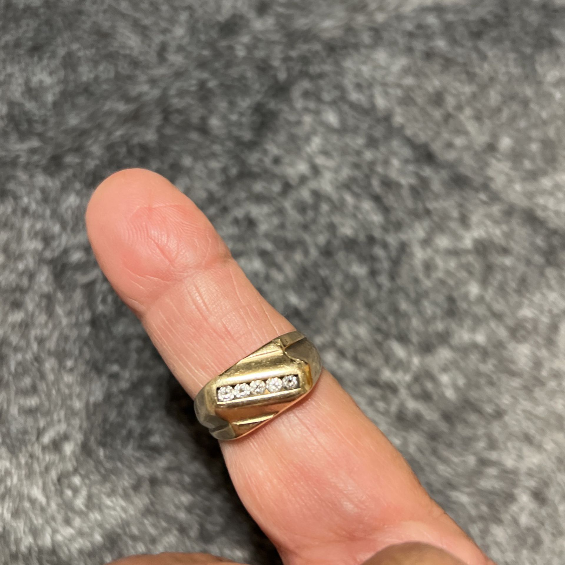 Solid Gold 10 Karat Men’s Ring With Five Diamonds $500