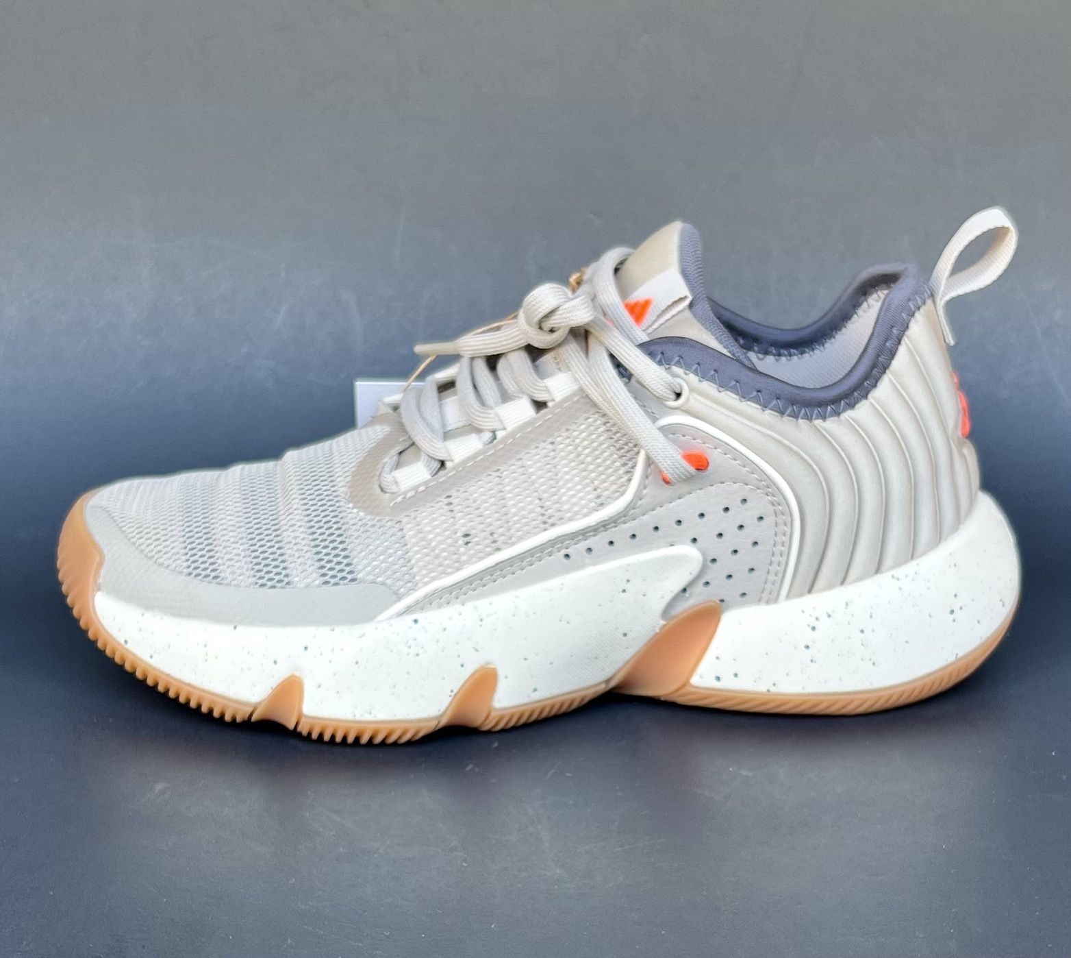 Adidas Trae Unlimited Sneaker Basketball Boy Shoes Beige 3.5 US Size NWB