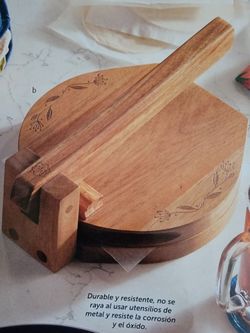 Brand new  princess house maquina para tortillas