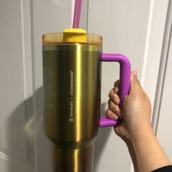 Stanley Starbucks summer pink / yellow 40oz quencher tumbler