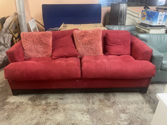 Red Sofa Good Condition H 31 x W 80 x D 40