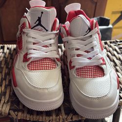 Jordan 4 Retro (Women’s size 7.5)