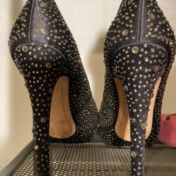 BCBG Heels Size 8 - Boots Spades