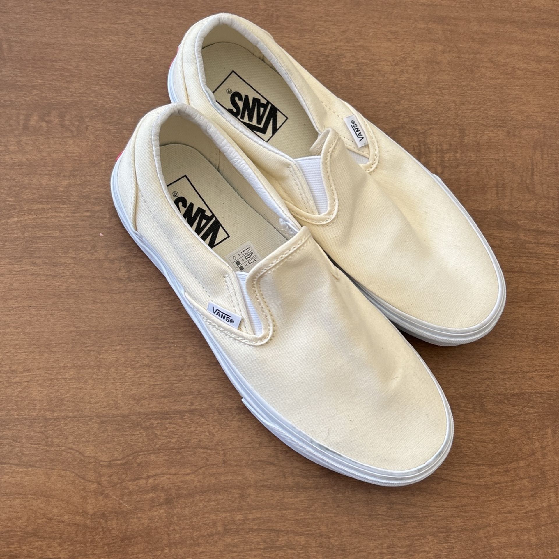 New!! Vans Womesn Size 8.5