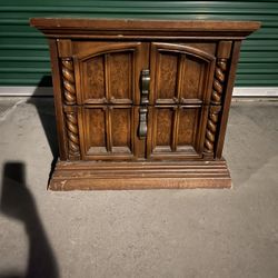 Side Table/ Nightstand 