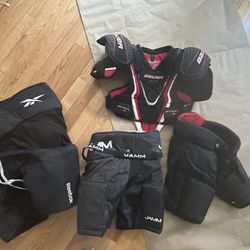 HOCKEY GEAR 