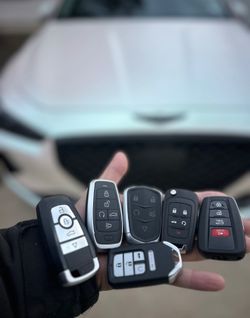 Car Key - New Key - Keyless System / Entry - Fobic Key