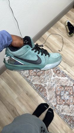 KOBE IV GIRL DAD