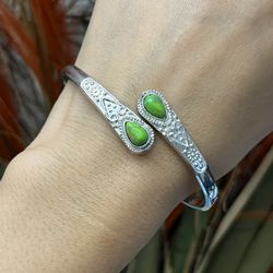 Silver green turquoise peacock feather chunky cuff bangle bracelet