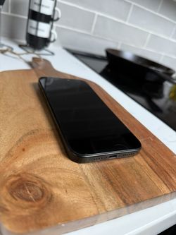 IPHONE 16 Pro MAX - CRACKED