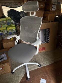 High-Back Mesh Office Chair with Headrest