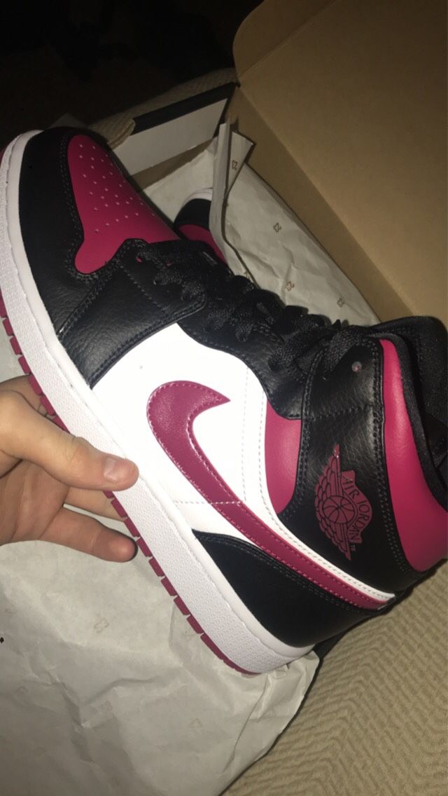 Jordan 1 bred toe size 10