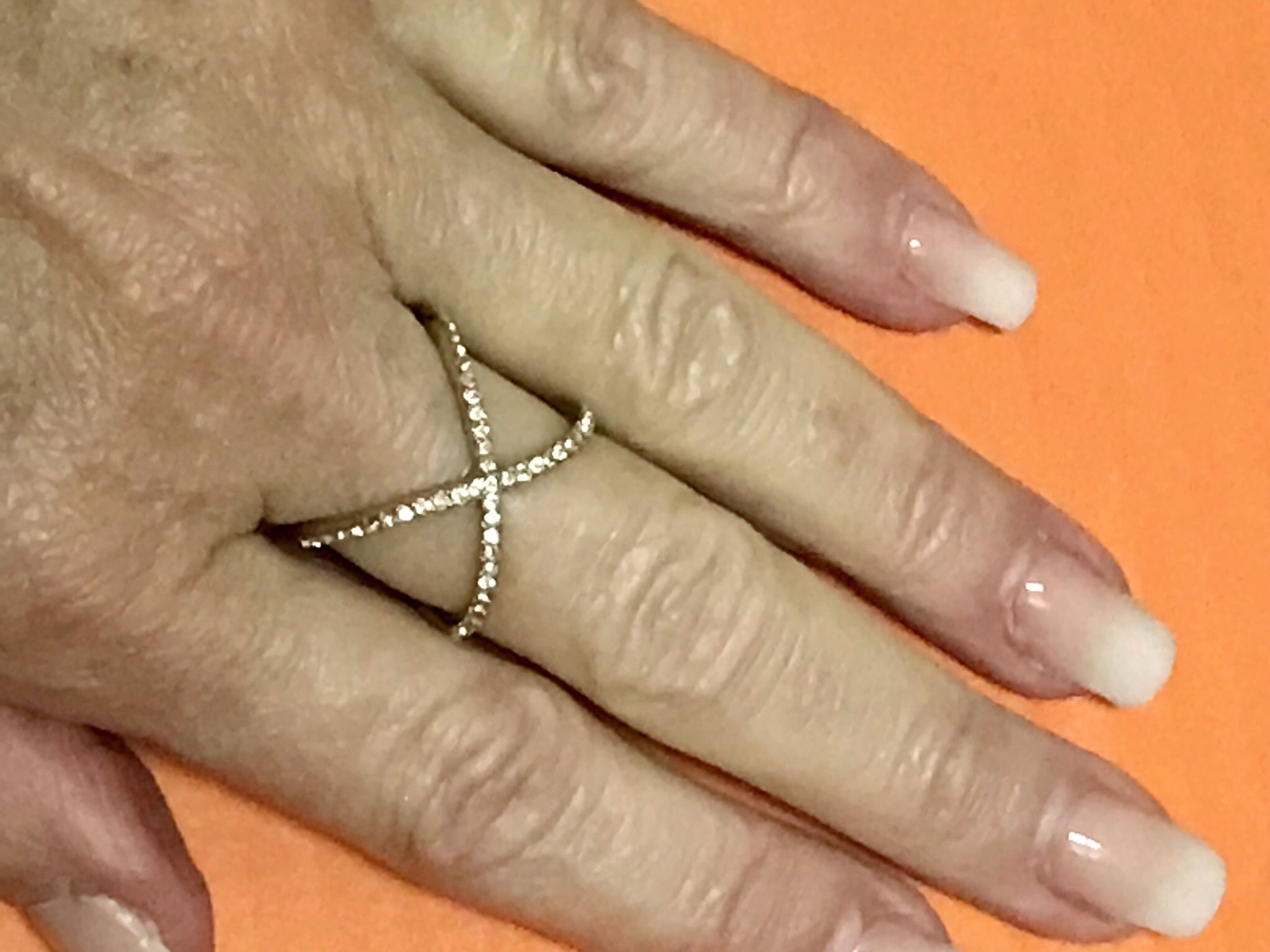Beautiful “X” Ring