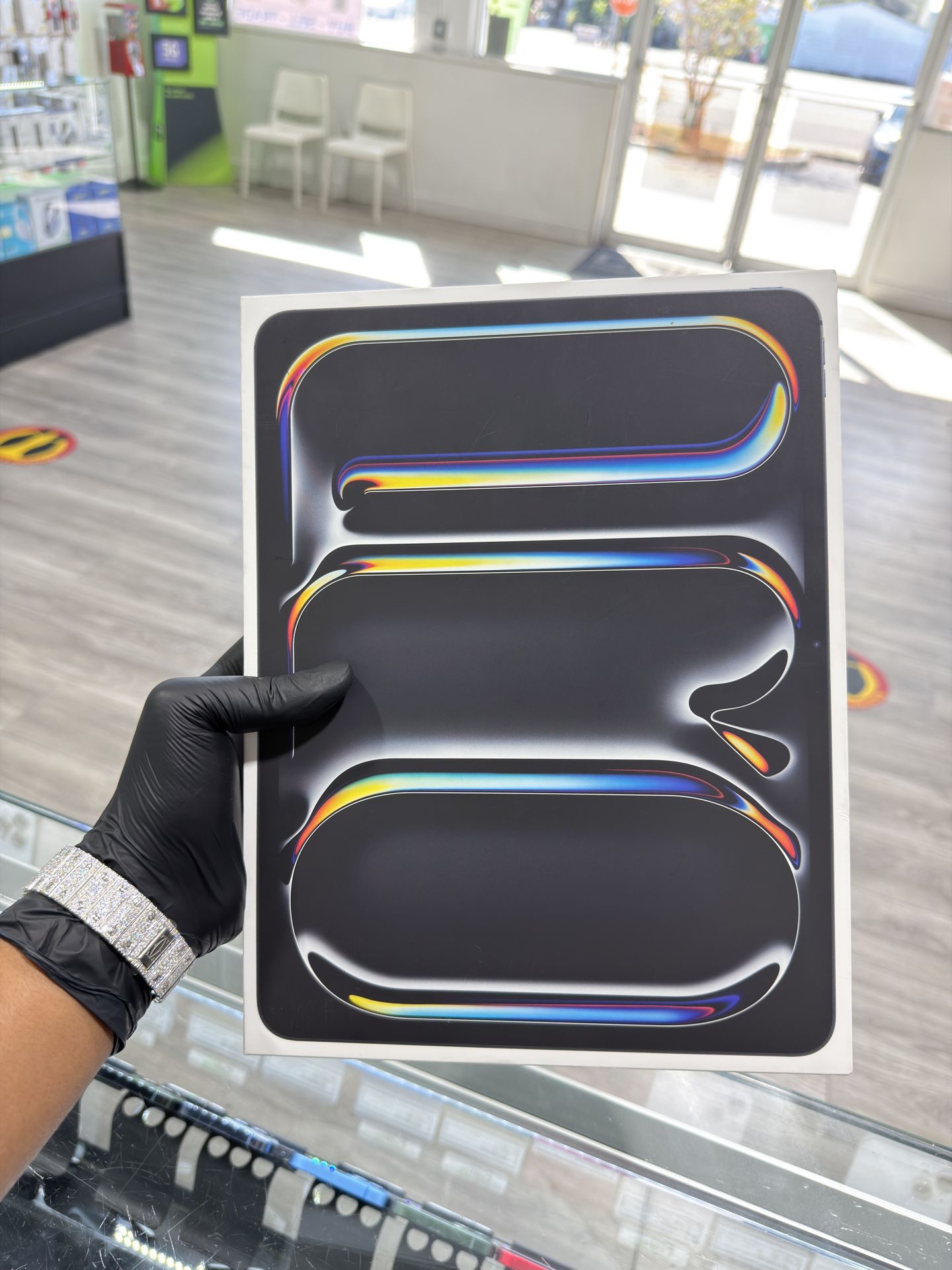 NEW iPad Pro 13-Inch M5 Cellular 256B $1349 or $60 Down! iPhoe