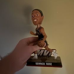Derrick Rose MVP bobblehead 