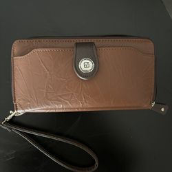 stone mountain brown leather wallet/clutch great condition 