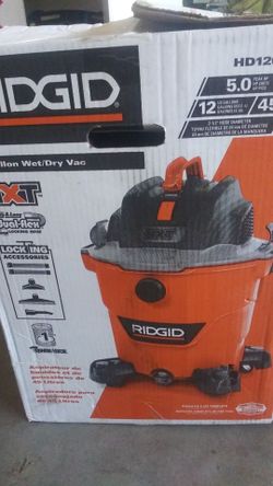 RIDGID 12 GALLON VACUUM