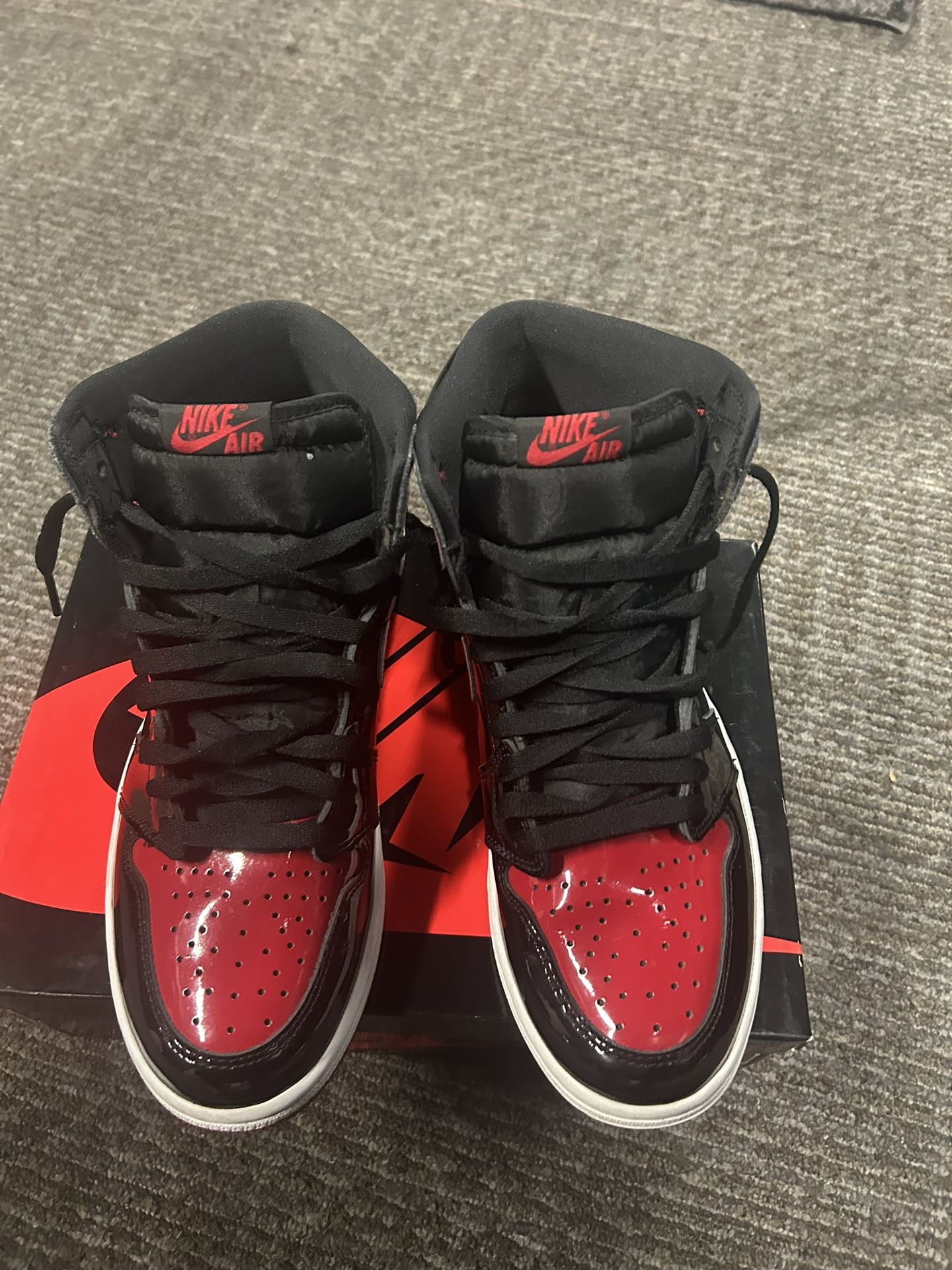 Jordan 1 Patent Bred Size 9 Read Description