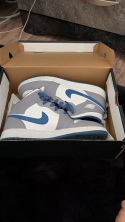 Air Jordan 1 Mid (GS)