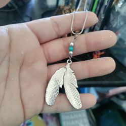 Feather  Necklace With Silver Chain
