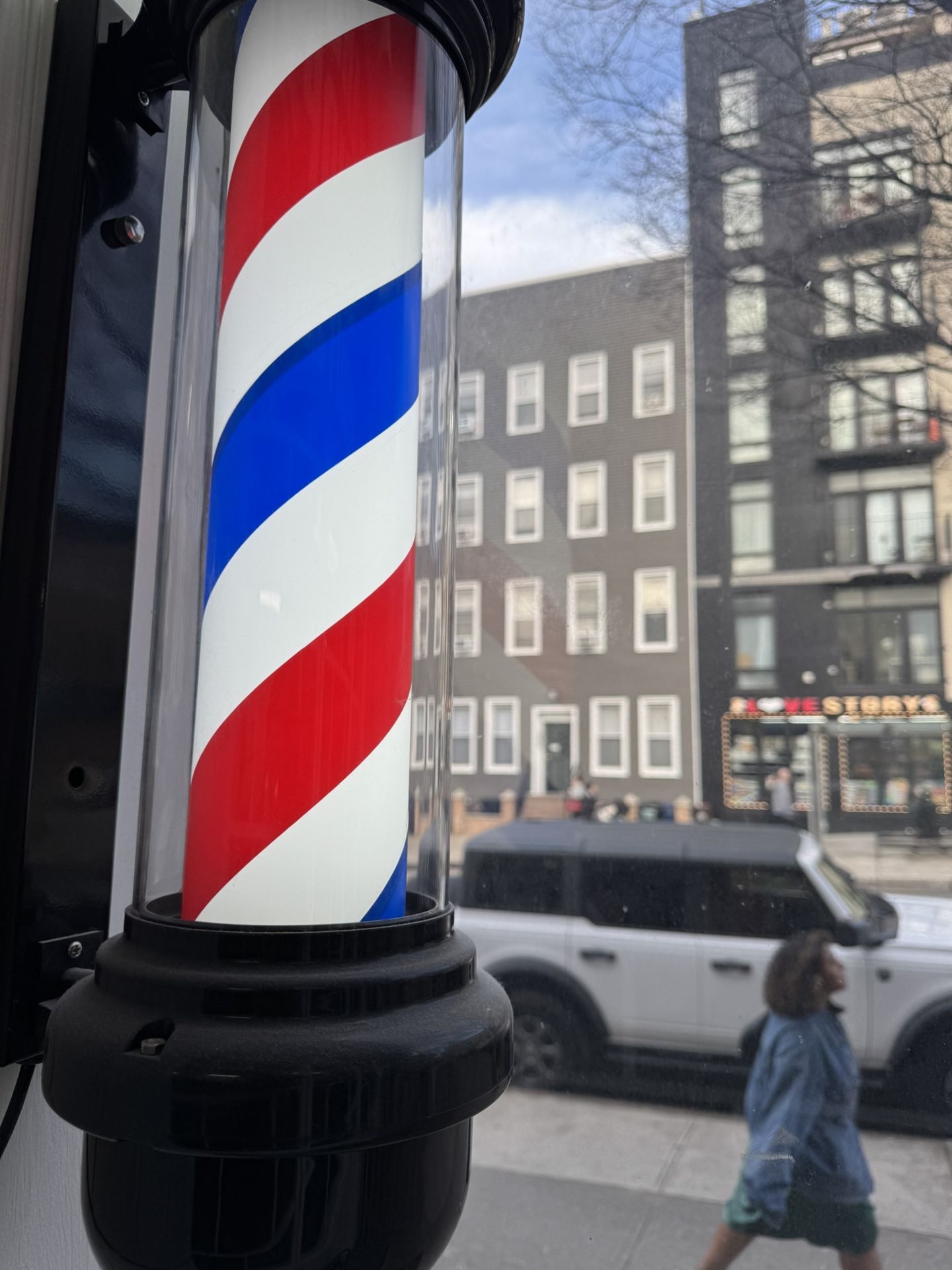 Barber And Hair Stylist Old Pole 100$