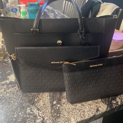 New Michel Kors Purse 3 In One Tote