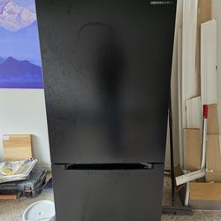 Brand new fridge 30" wide