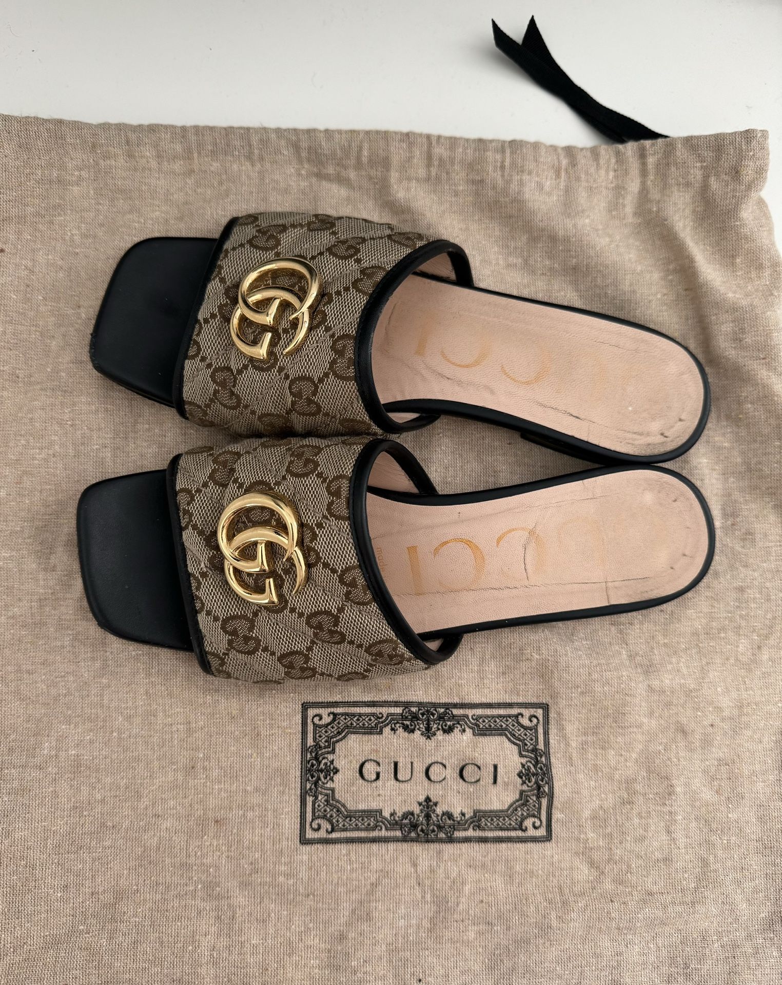 Gucci Women's Original GG Slide Sandals