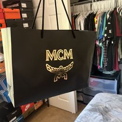 MCM Klassik Messenger Bag
