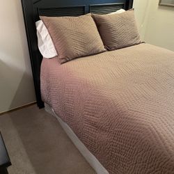 Full Si Simmons Mattress with Headboard, Dresser With Detachable Bookshelf 