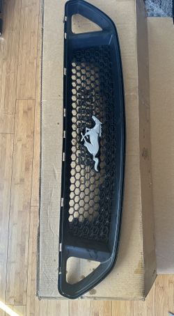 Mustang Gt Upper Grill