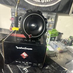 2 Rockford Fosgate 4in Punch Pro Tweeters 