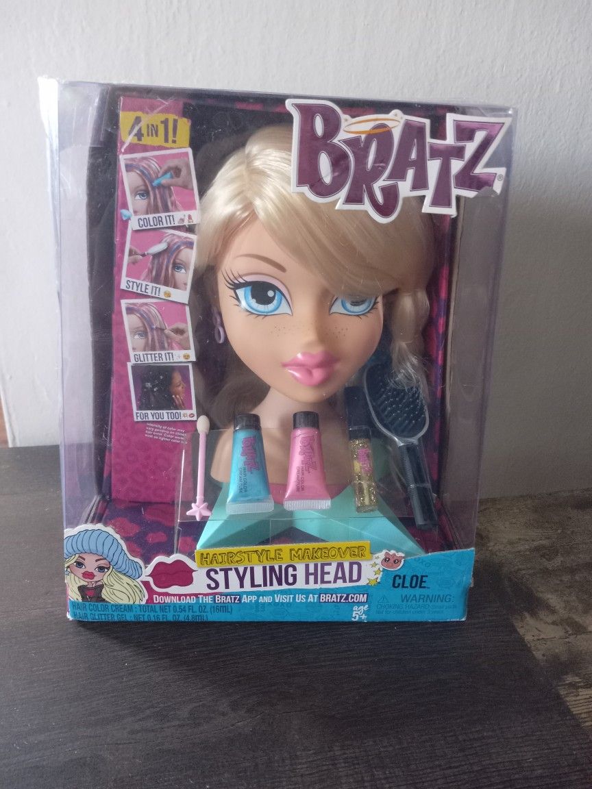 2015 Bratz Hairstyle Makeover 4 in 1 Styling Head Cloe NIB