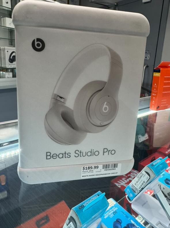 Beats Studio Pro White