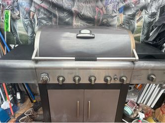 Used brinkman select six burner grill working condition $75 or best offer