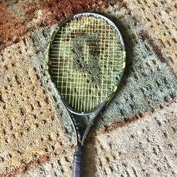 Tennis racket