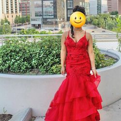 Red Prom Dress (Size 4) (NEGOTIABLE)